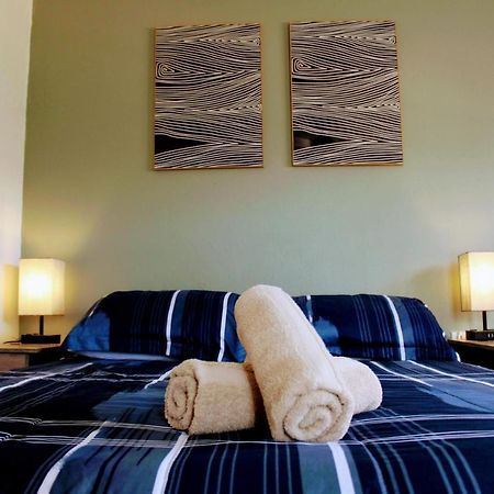 Marilou Apt A Levittown Bagian luar foto